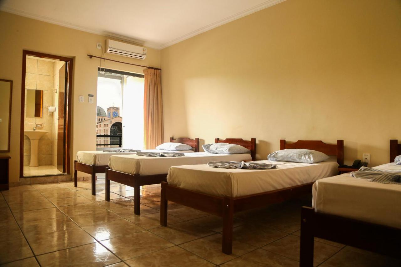 Hotel Santo Graal 阿帕雷西达 外观 照片