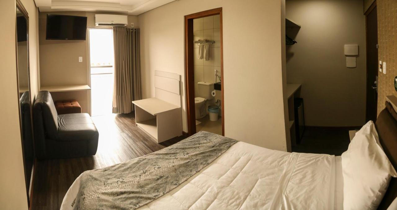 Hotel Santo Graal 阿帕雷西达 外观 照片