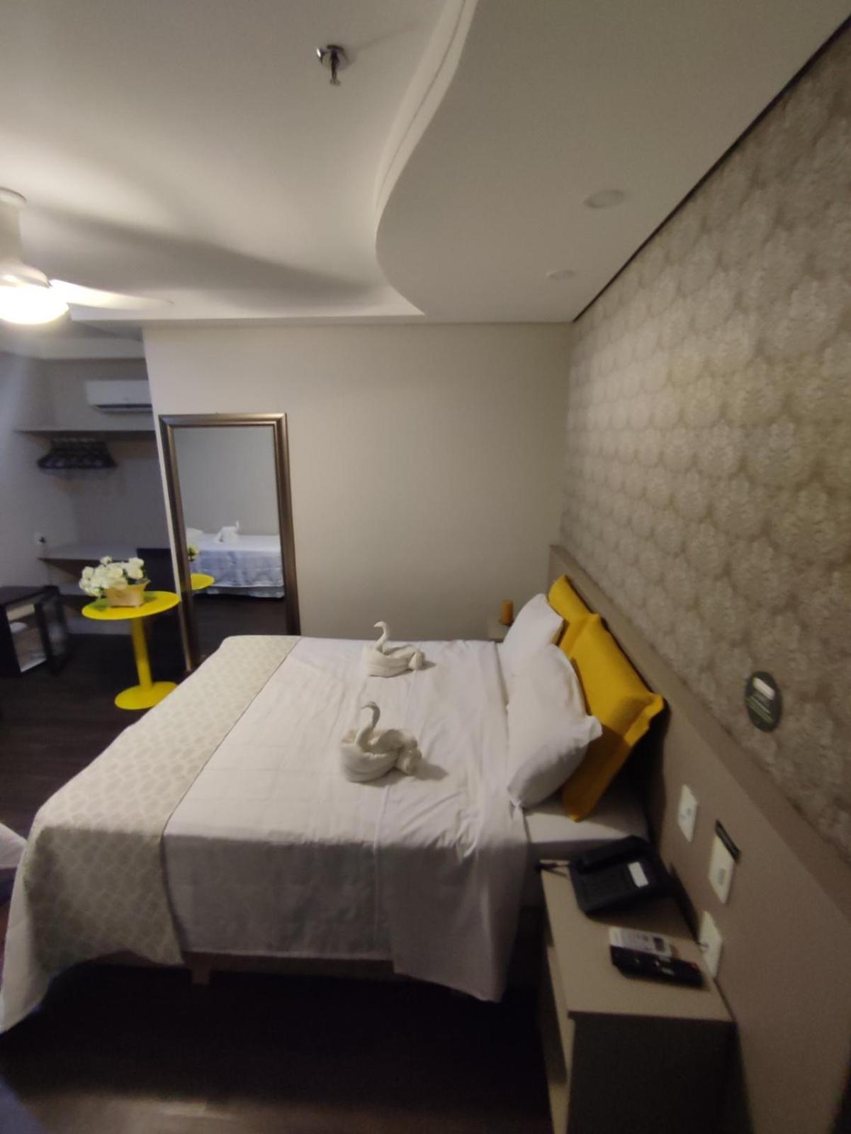 Hotel Santo Graal 阿帕雷西达 外观 照片