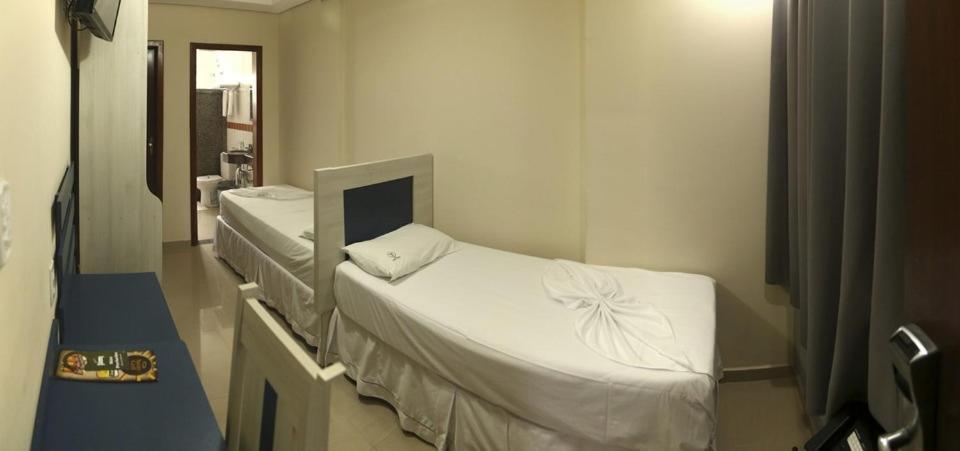 Hotel Santo Graal 阿帕雷西达 外观 照片