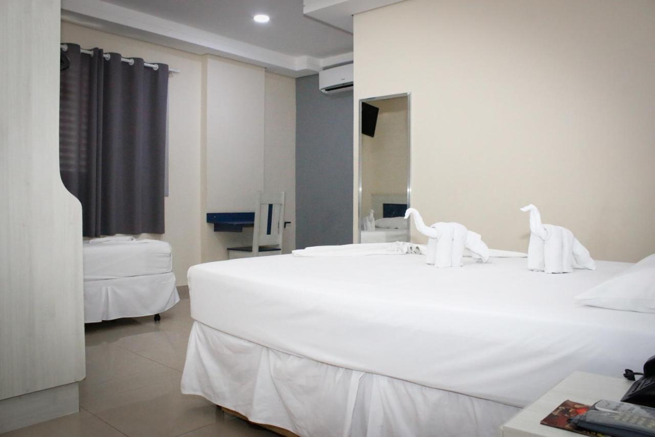 Hotel Santo Graal 阿帕雷西达 外观 照片